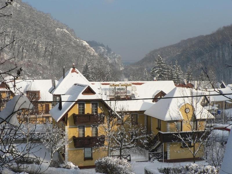 Hotel Szeleta Lillafüred Kültér fotó